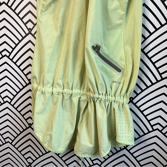 Nike athletic tank top, lemon, yellow small to medium JESSICA - Picture 2 of 4